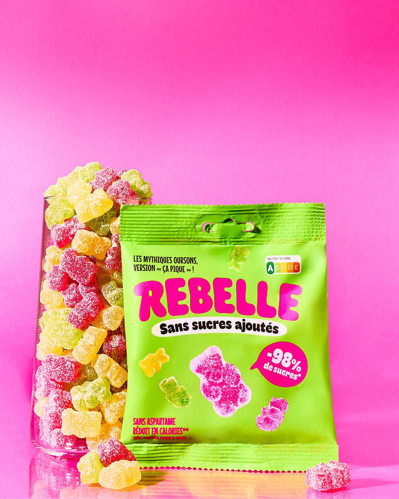 Sour gummy bears